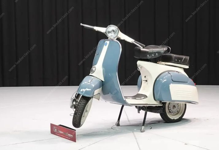 Vespa Super 150